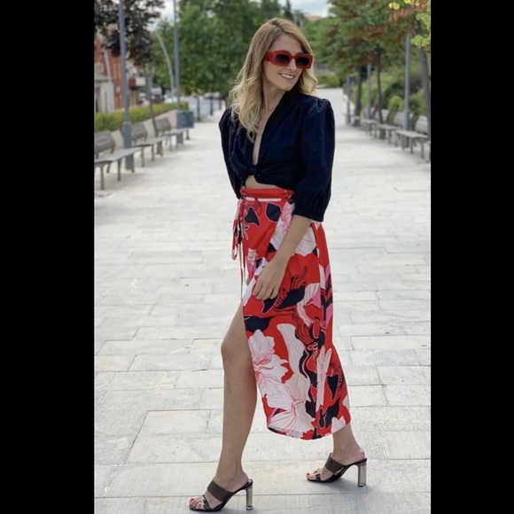 LAST NWT ZARA RED FLORAL HIGH WAIST MIDI SATIN SKIRT - Picture 2 of 12